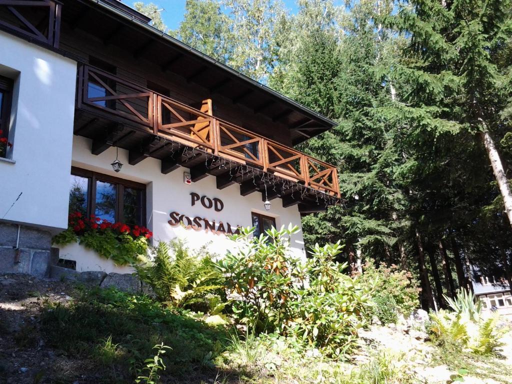 Pokoje Goscinne Pod Sosnami Karpacz Bagian luar foto